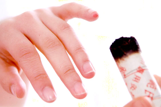 點(diǎn)擊將在新窗口查看全圖 艾灸療法之艾灰的作用